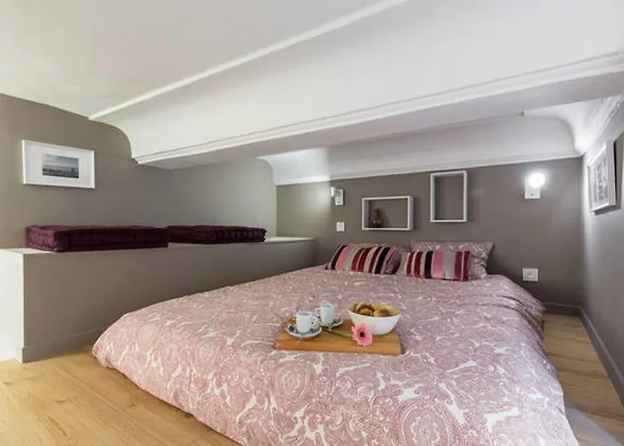 Apartmán Le Colonna - Grand En Duplex, Refait A Neuf, Vieux-nice Old Town
